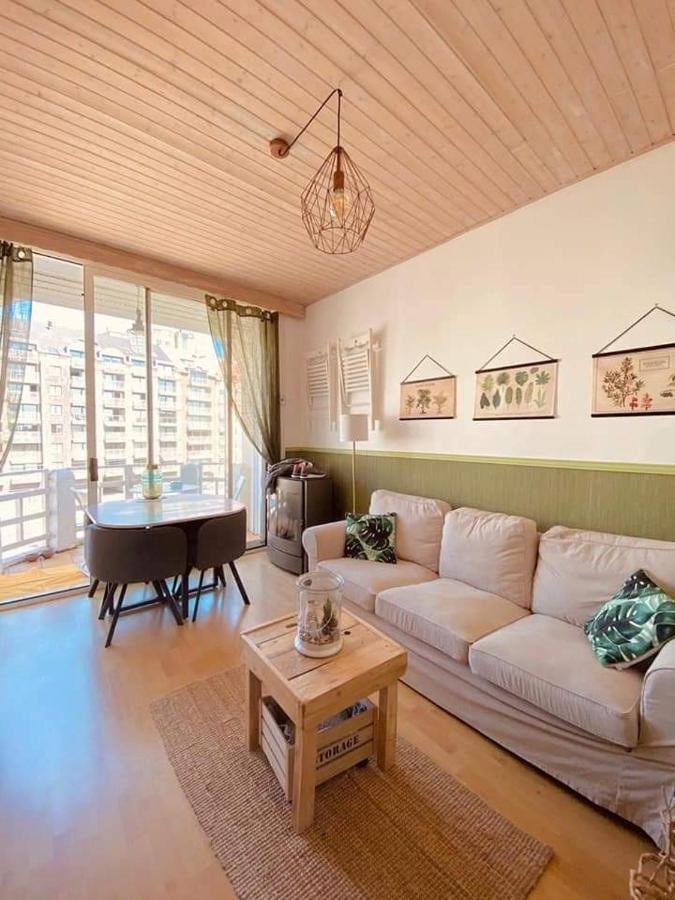 Villa Jean Gezellig Appartement Met Zeezicht Blankenberge Eksteriør billede